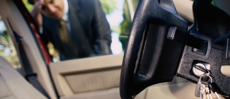24 hour car locksmith in Parkway